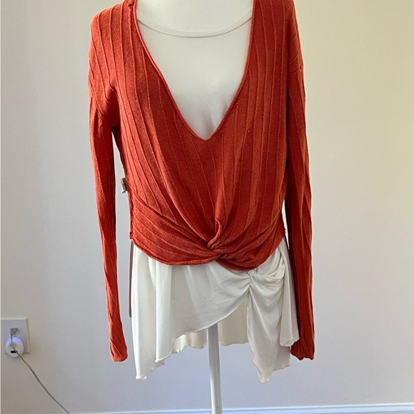 Free People Got Me Twisted Top Size Medium - Picture 2 of 8